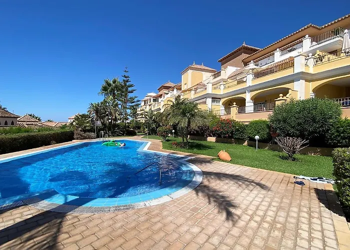 Senorio De Capistrano Casasol *